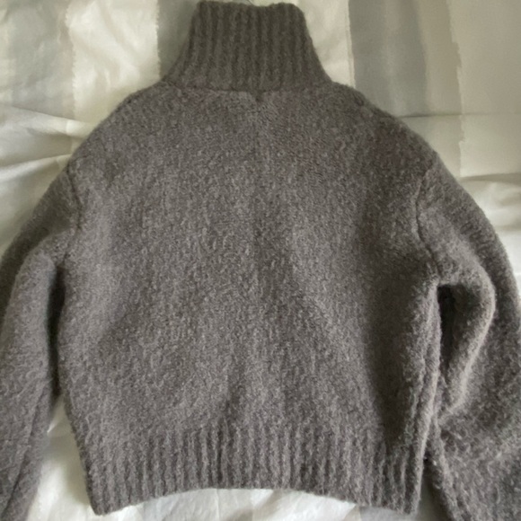 Aritzia Wilfred Free Zip Up size Small - Picture 3 of 4